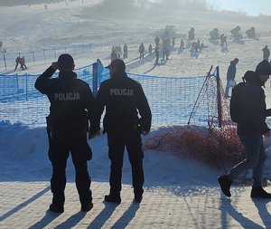 Dzielnicowi na stoku w Podstolicach