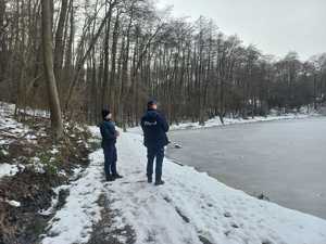 Dzielnicowi kontrolują staw Park Mickiewicza