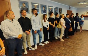 Uczestnicy spotkania Wielkanocnego w Komendzie Powiatowej Policji w Wieliczce