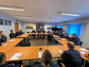 Policjanci podczas konkursu ,, Dzielnicowy roku&#039;&#039;.