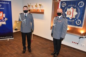 Komendant Powiatowy Policji w Wieliczce oraz komendant z Niepołomic