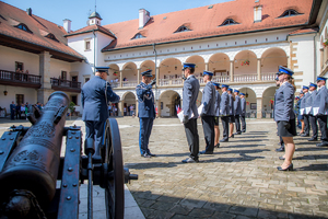 insp. Mariusz Kudela, insp. Jarosław Klich oraz mianowani policjanci.