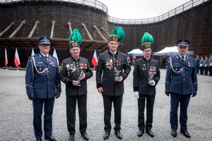 Kierownictwo KPP Wieliczka oraz Kopalni Soli Wieliczka