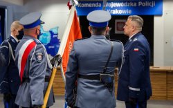 komendant wojewódzki policji, komendant główny policji i zastępca komendanta głównego podczas uroczystości 3