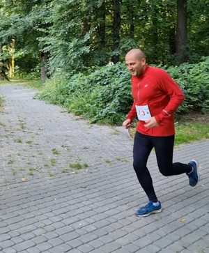 Policjanci oraz pracownicy cywilni KPP Wieliczka podczas biegu 24 godzinnego w Bochni 20