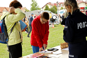 Policjanci podczas obchodów 150 lecia OSP Wieliczka 12