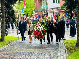 Policjanci Z Wieliczki Uczcili 232 Rocznicę Uchwalenia Konstytucji 3 Maja