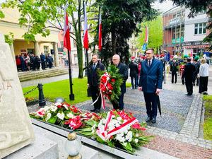 Policjanci Z Wieliczki Uczcili 232 Rocznicę Uchwalenia Konstytucji 3 Maja