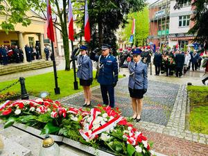 Policjanci Z Wieliczki Uczcili 232 Rocznicę Uchwalenia Konstytucji 3 Maja