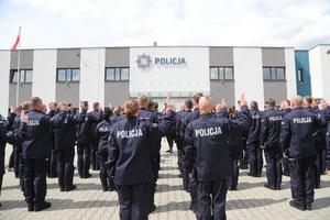 Ślubowanie nowo przyjętych policjantów