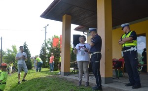 Wieliccy policjanci uczestniczyli w ,, Rodzinnym Rajdzie Rowerowym ‘’ w Kokotowie