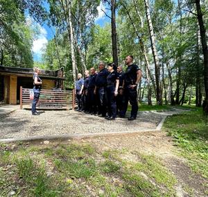 WIELICCY POLICJANCI DOSKONALILI UMIEJĘTNOŚCI STRZELECKIE